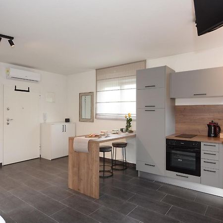 Feel Good Apartment & Studio 扎达尔 外观 照片