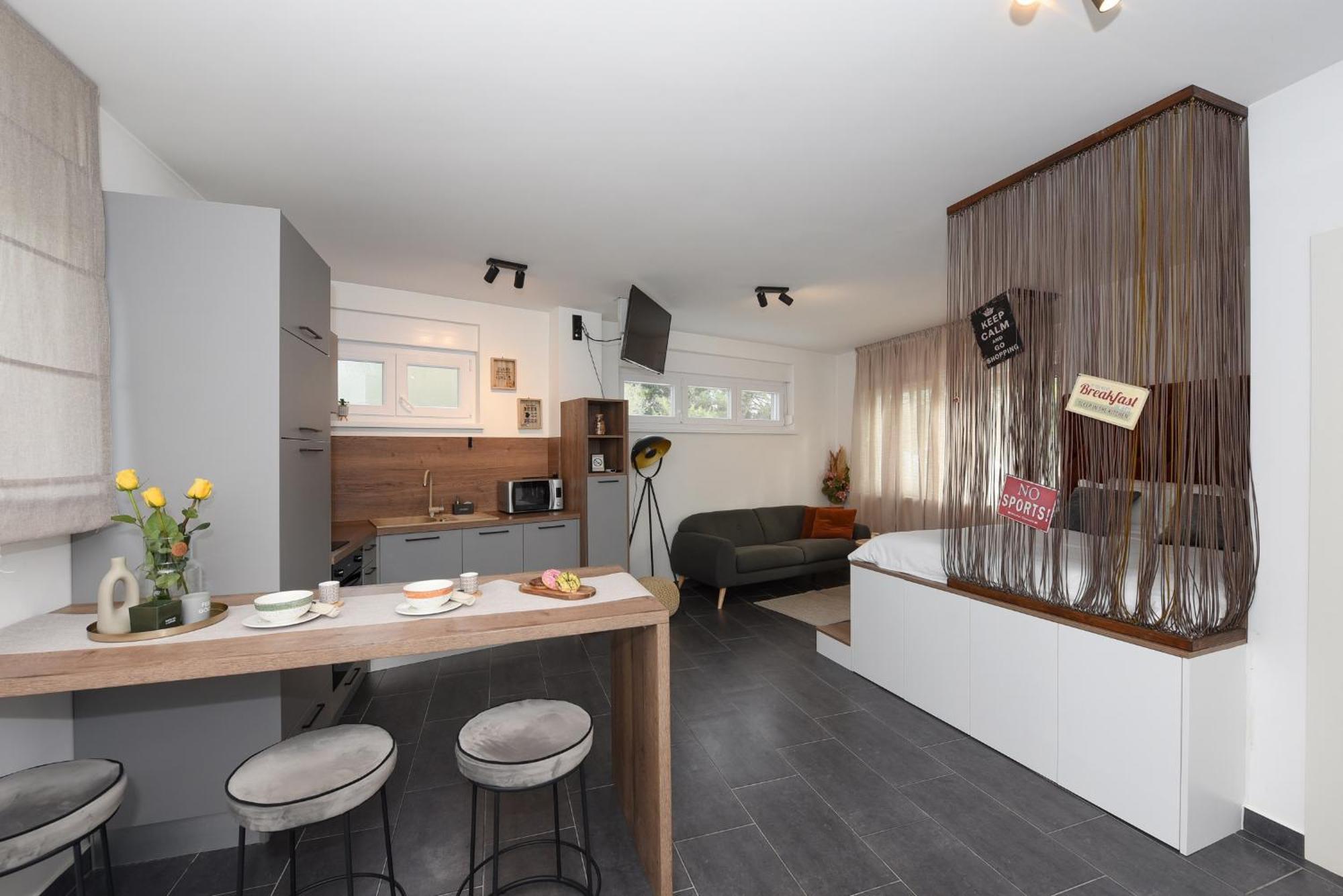 Feel Good Apartment & Studio 扎达尔 外观 照片